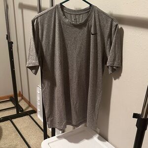 Nike Men's Heather Gray Short Sleeve Tee